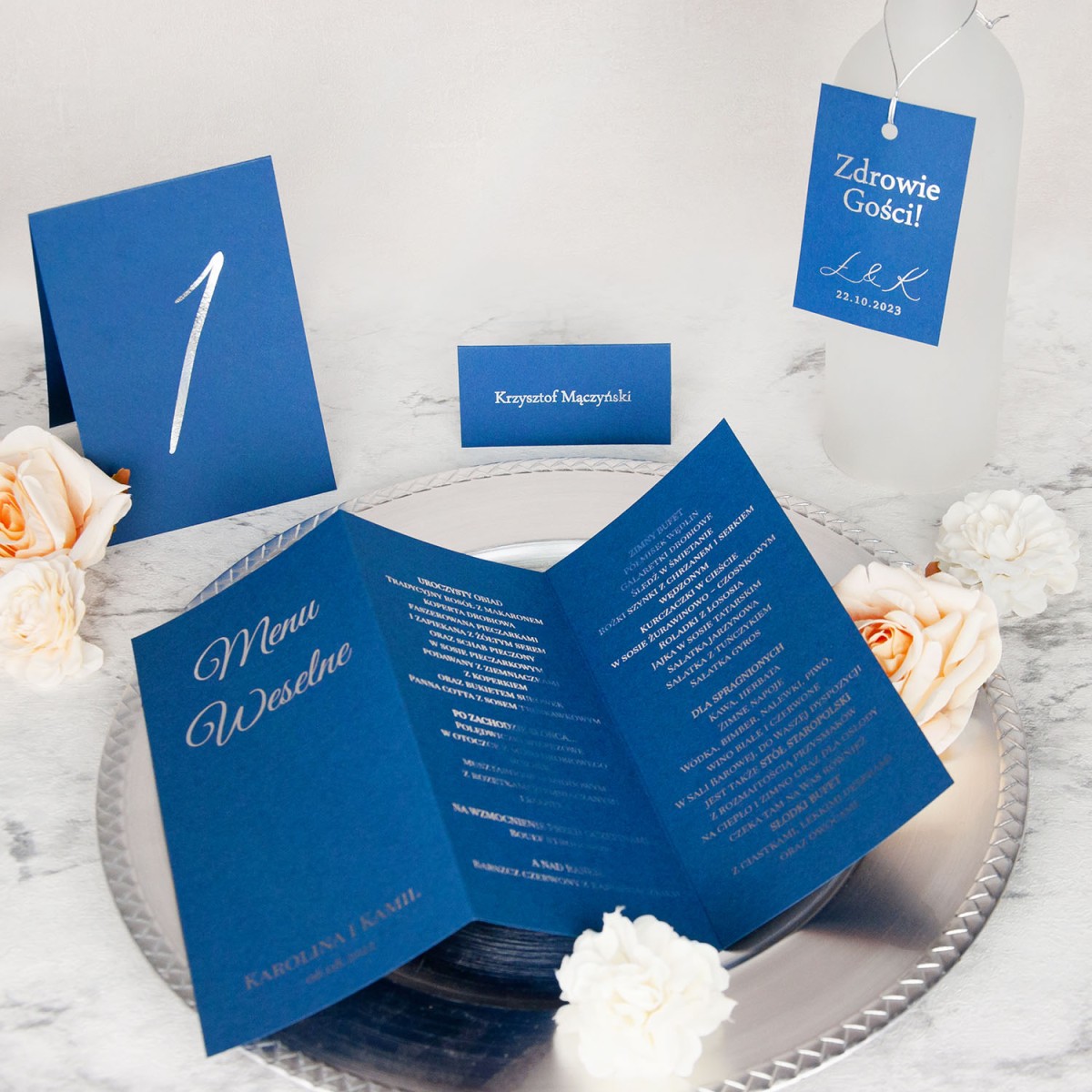 Menu weselne ze srebrnym wykończeniem - Blue Envelope
